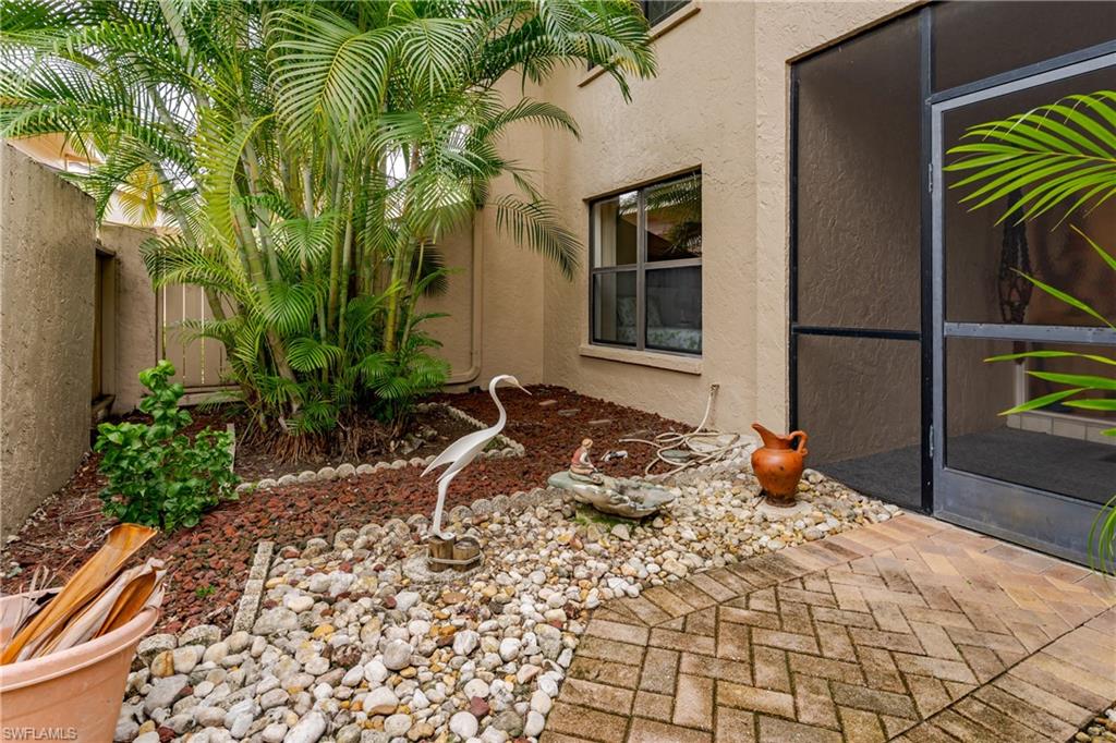 222 Foxtail CT