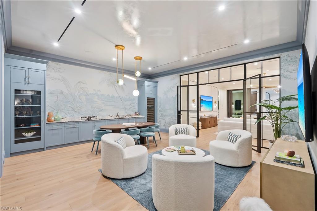 285 Central AVE