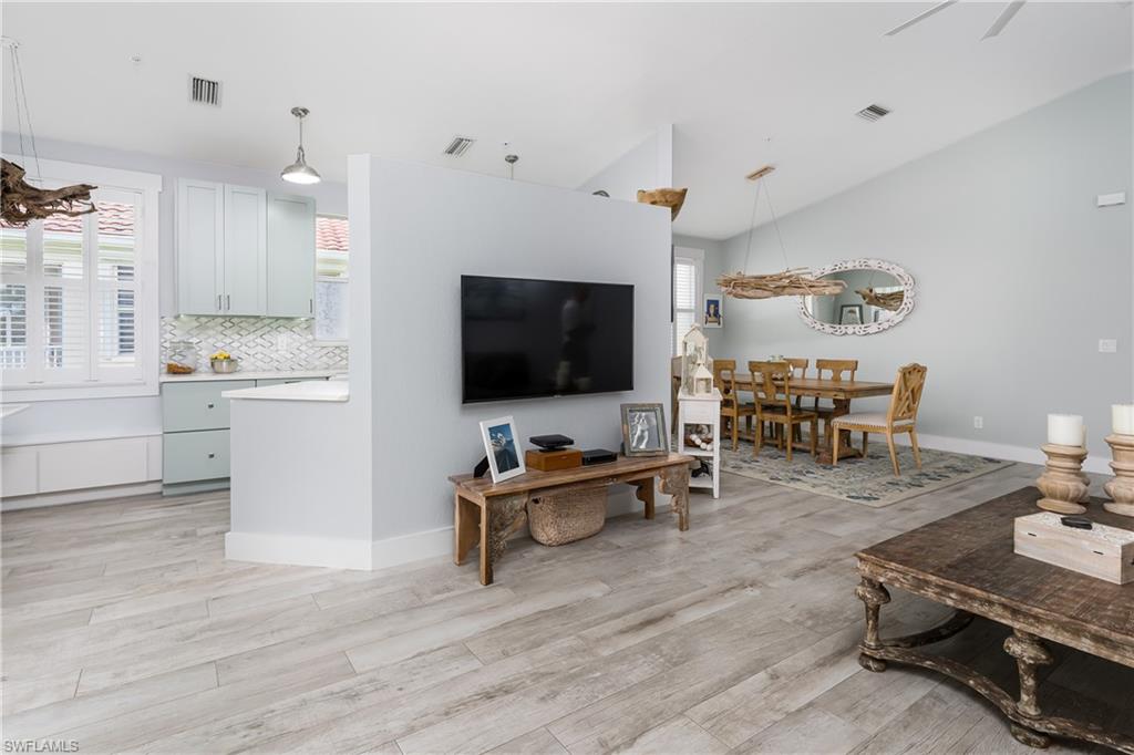 650 Lalique CIR 308