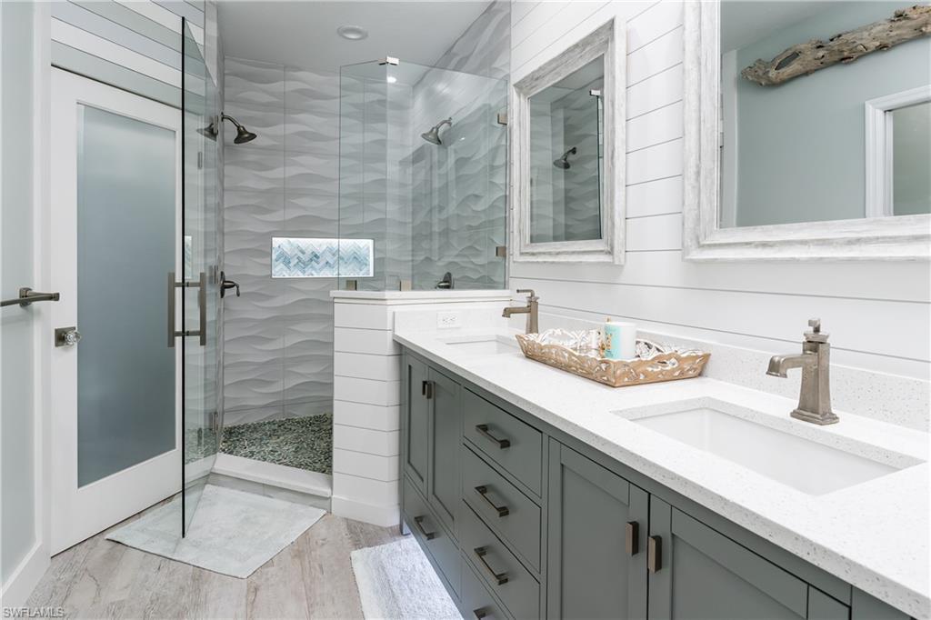 650 Lalique CIR 308