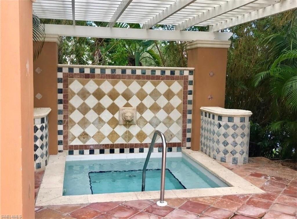 1260 Wildwood Lakes BLVD 305