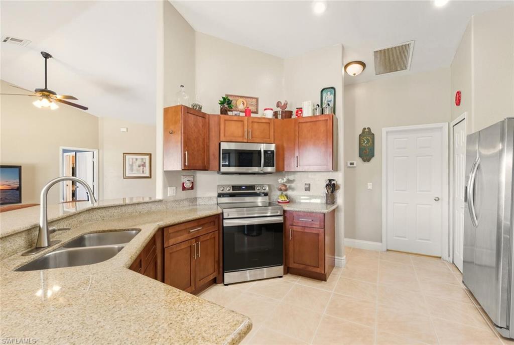 18447 Camellia RD