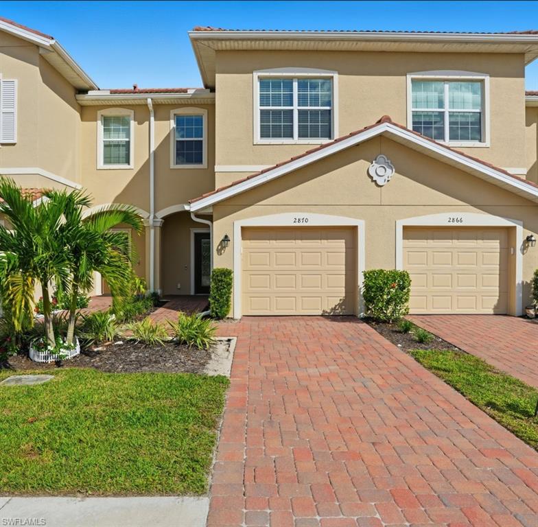 2870 Blossom WAY