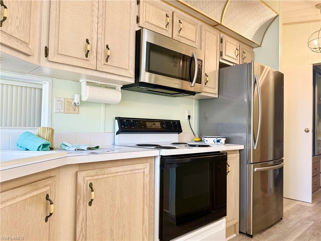 46 Imperial Wilderness BLVD 46