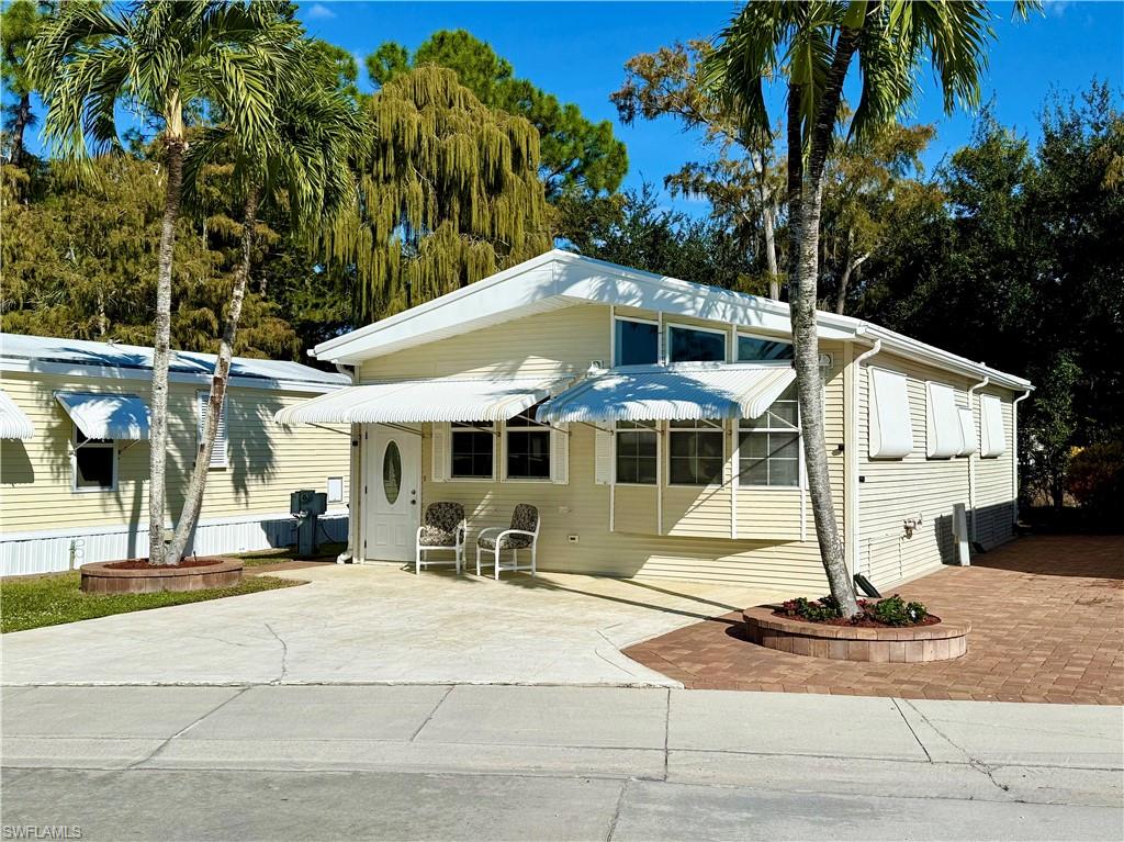 46 Imperial Wilderness BLVD 46