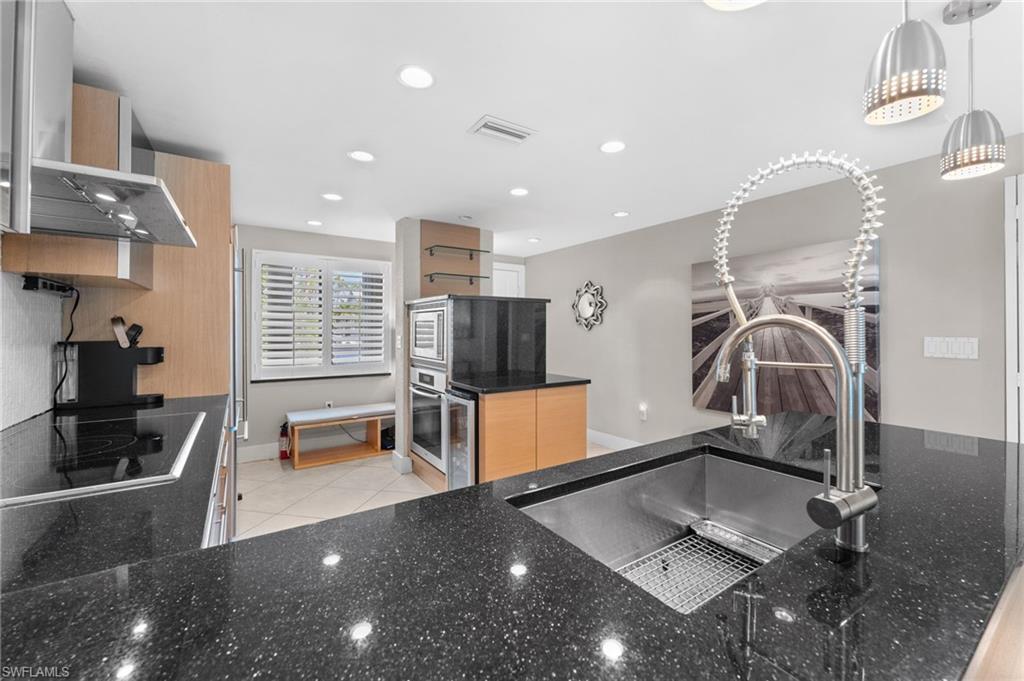 3001 Sandpiper Bay CIR B103
