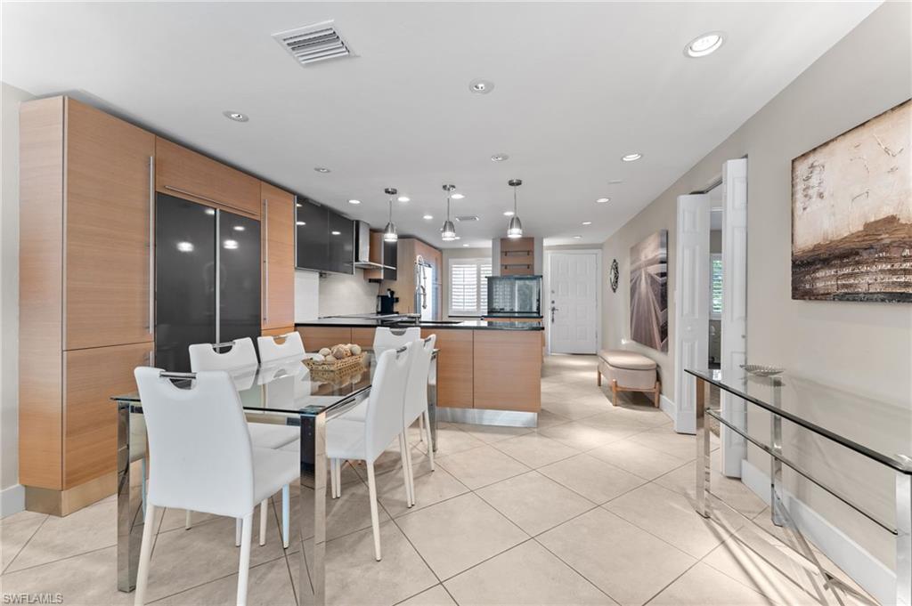 3001 Sandpiper Bay CIR B103