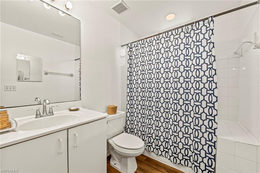 280 Robin Hood CIR 101