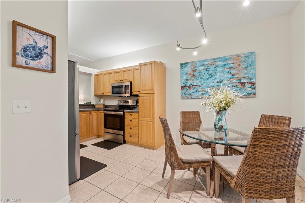 465 Robin Hood CIR 101