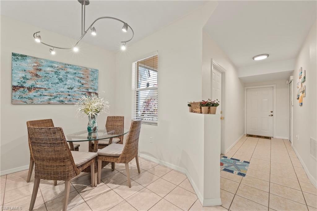 465 Robin Hood CIR 101