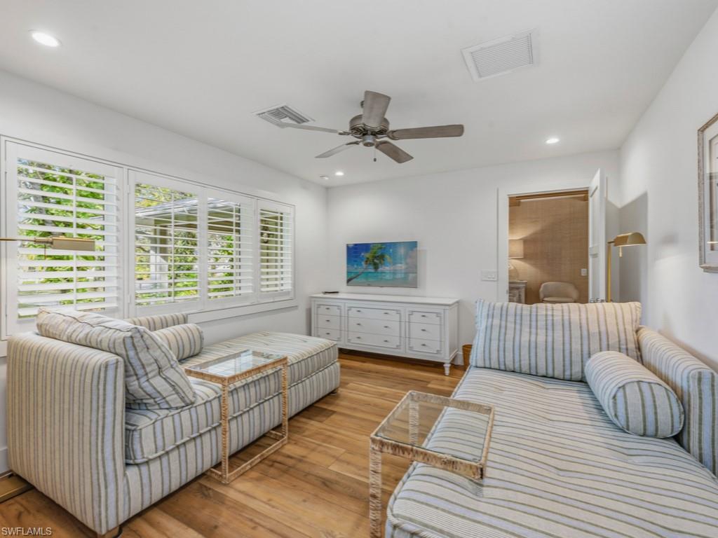 2448 Harbor RD