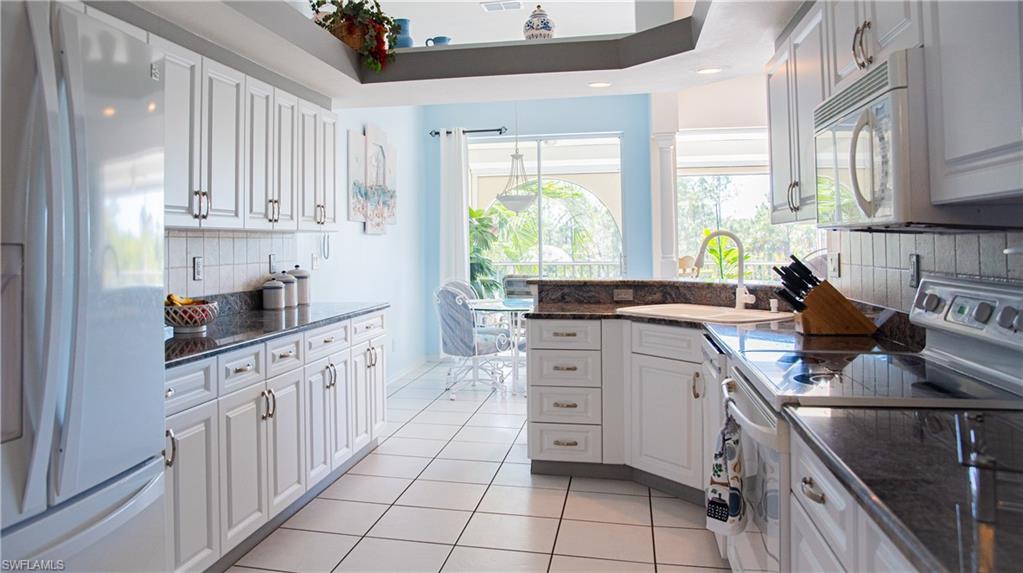 10711 Crooked River RD 202