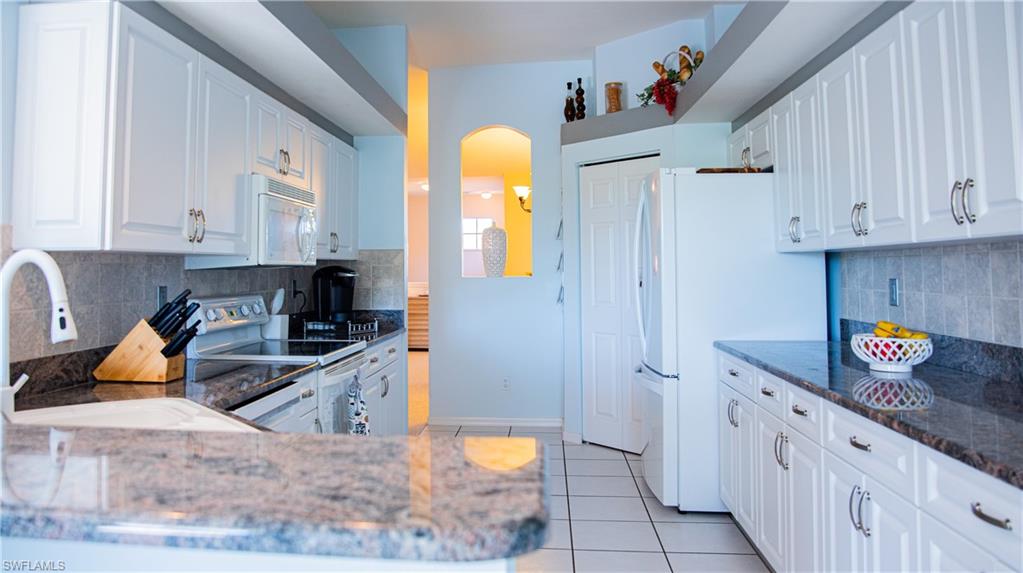 10711 Crooked River RD 202
