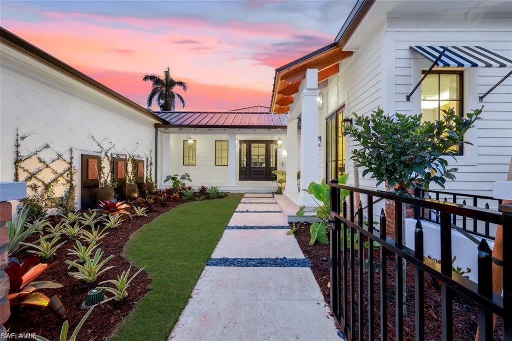 424 Spinnaker DR