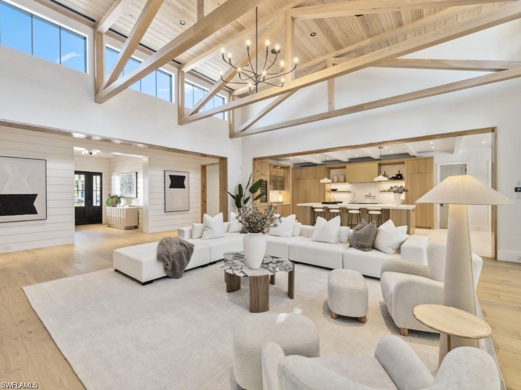 424 Spinnaker DR