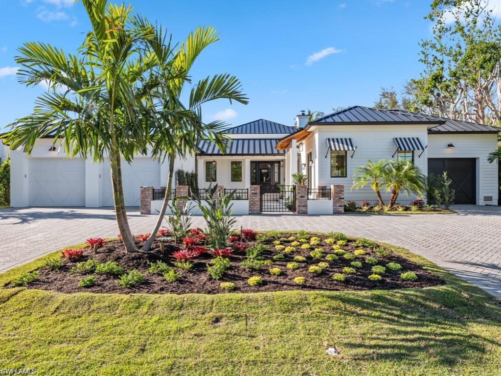 424 Spinnaker DR