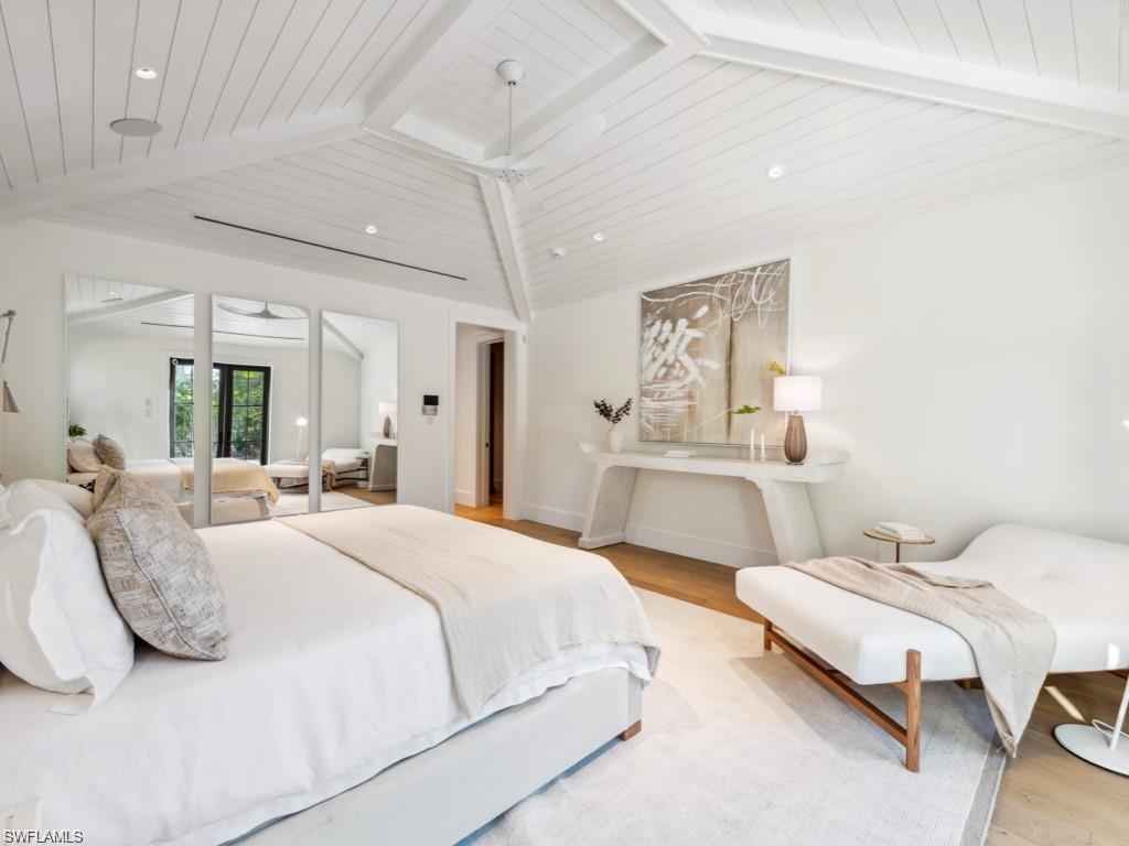 424 Spinnaker DR