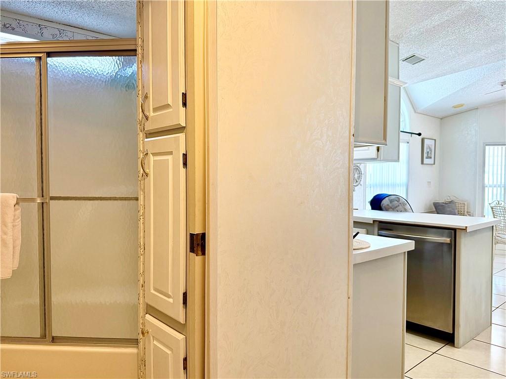 233 Cattleya Refuge 233