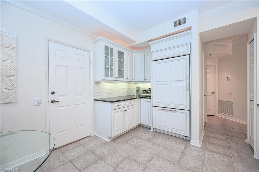 900 L Ambiance CIR # 106 Unit: 9-106