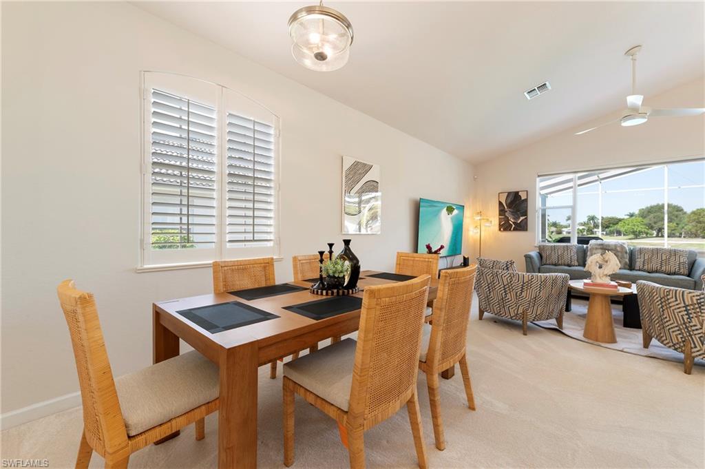 1526 Vintage LN