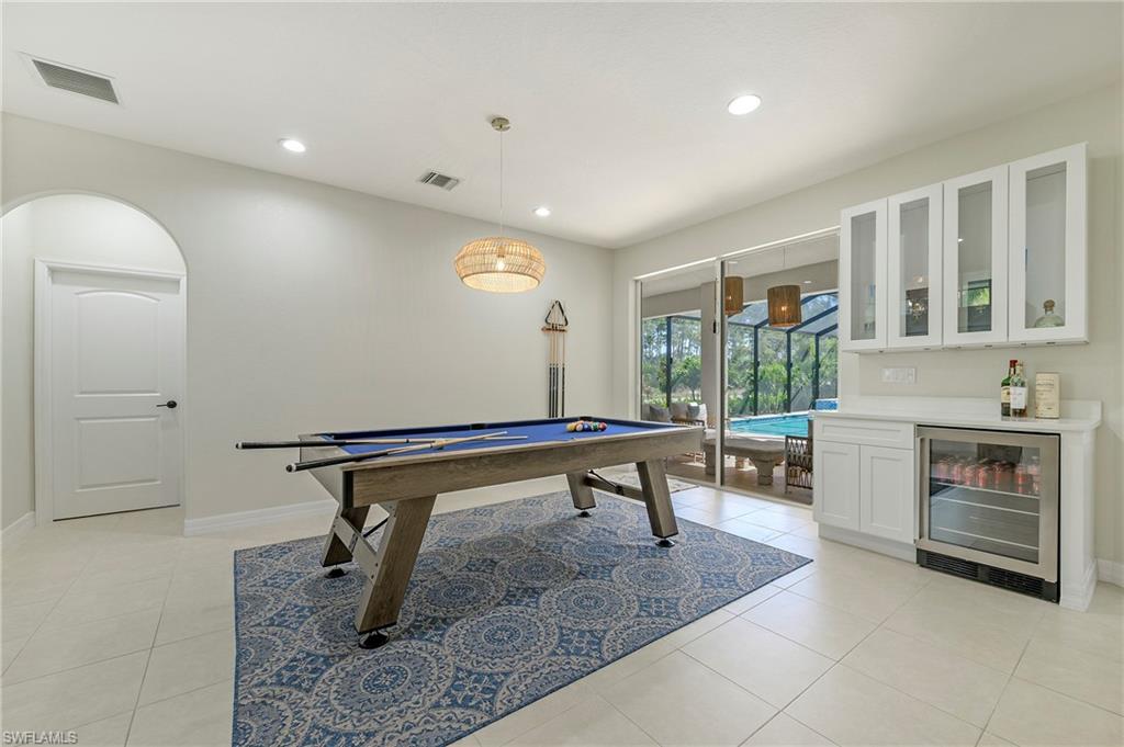 1020 Tivoli LN