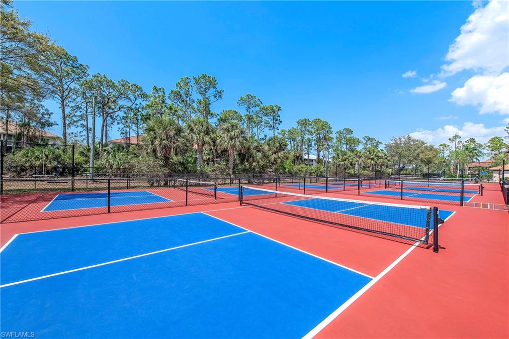 209 Robin Hood CIR 201