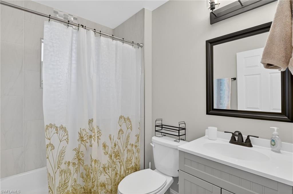 209 Robin Hood CIR 201