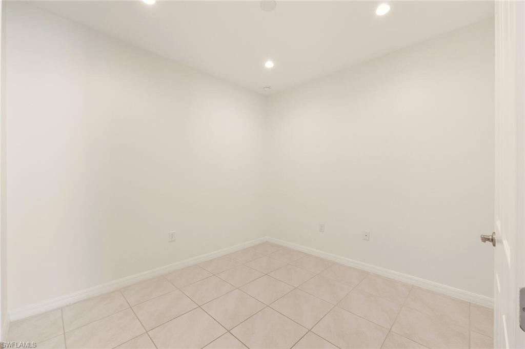 26115 Palace LN 102