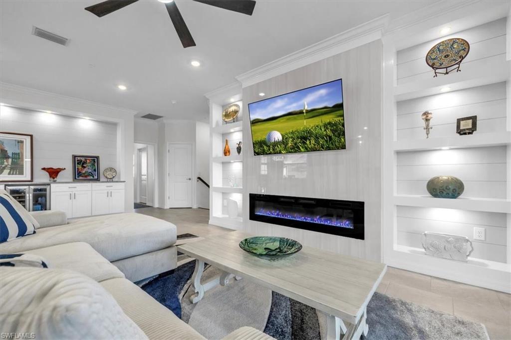 5704 Melbourne CT 6722