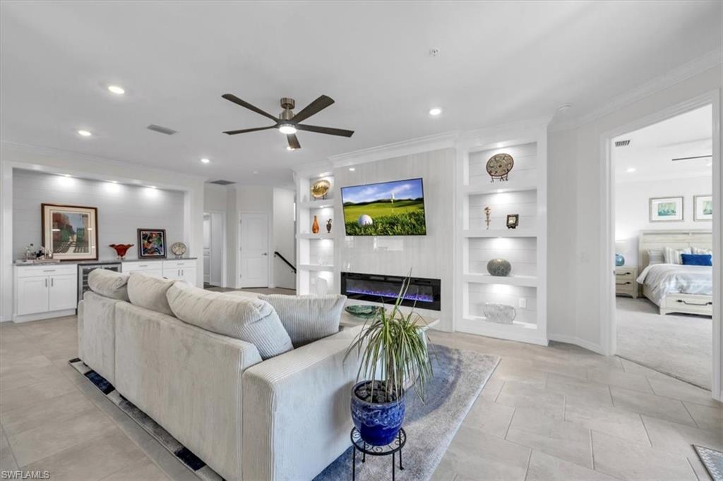 5704 Melbourne CT 6722