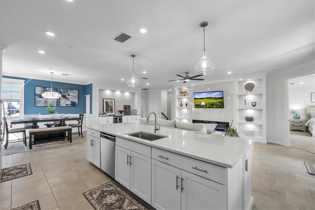 5704 Melbourne CT 6722