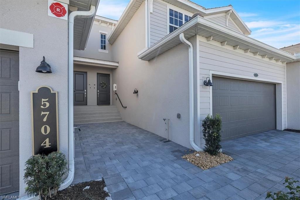 5704 Melbourne CT 6722