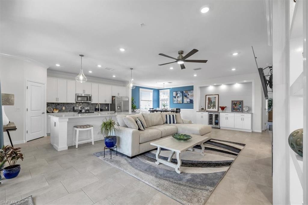 5704 Melbourne CT 6722