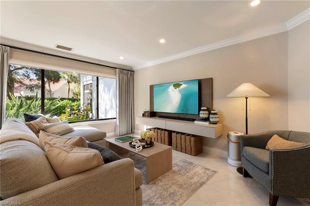 401 Courtside DR D101