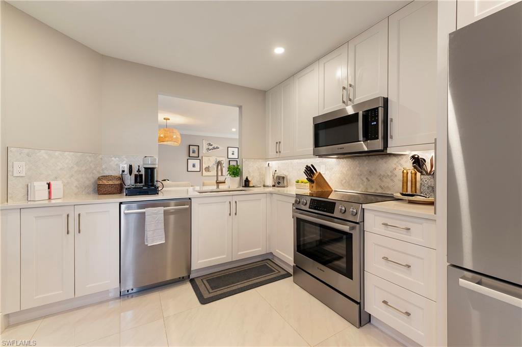 401 Courtside DR D101