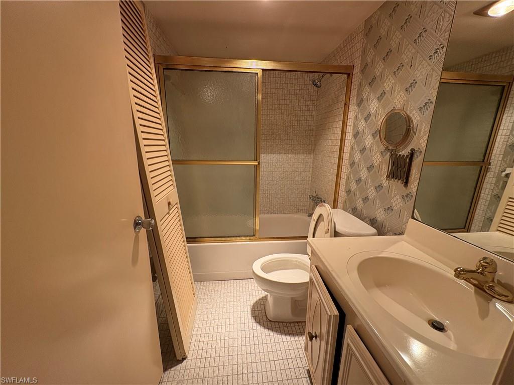 325 Charlemagne # 101A