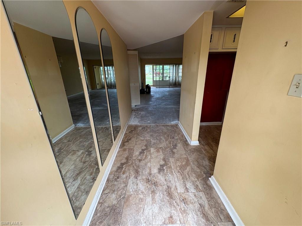 325 Charlemagne # 101A