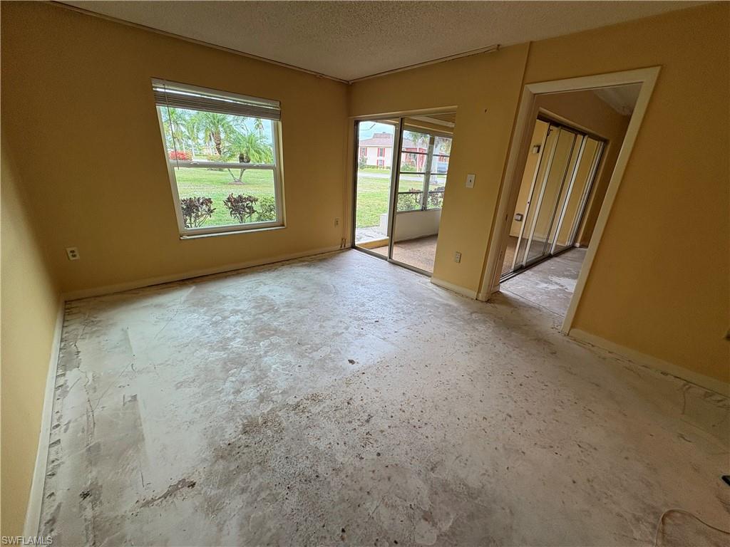 325 Charlemagne # 101A