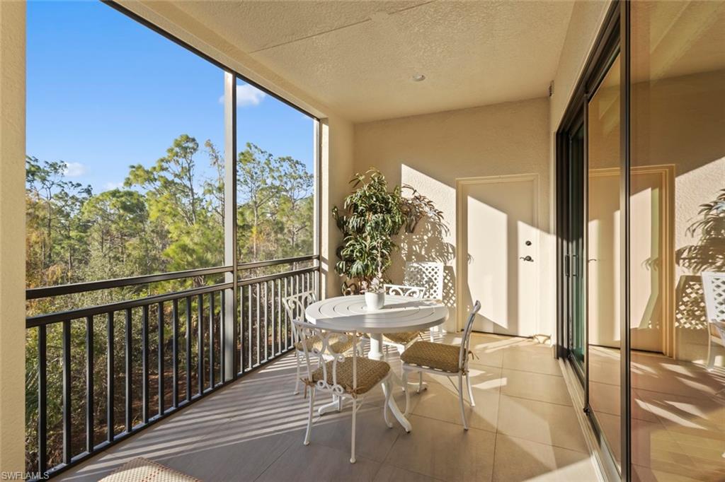 2727 Tiburon BLVD E 201