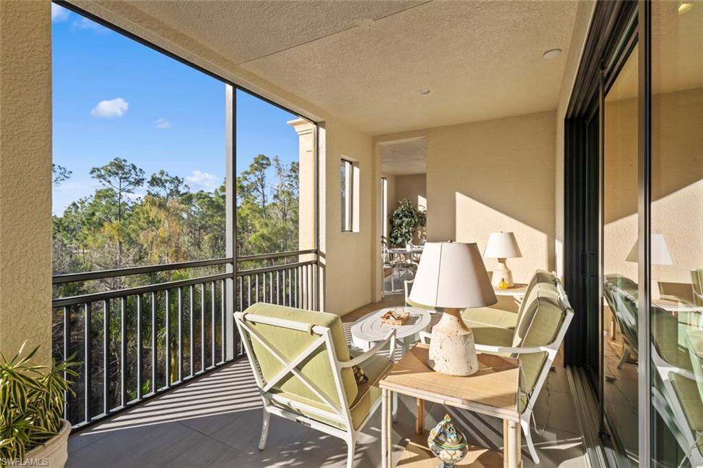 2727 Tiburon BLVD E 201