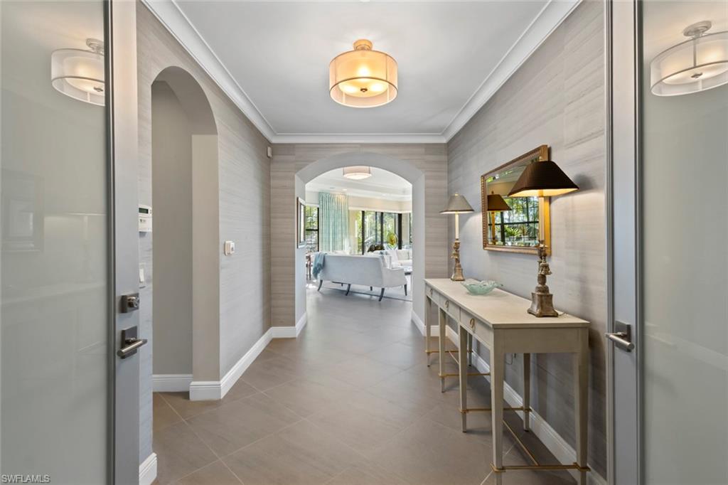 2727 Tiburon BLVD E 201