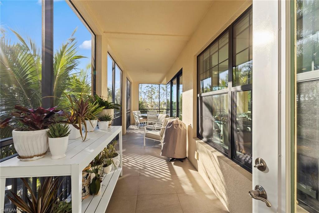 2727 Tiburon BLVD E 201