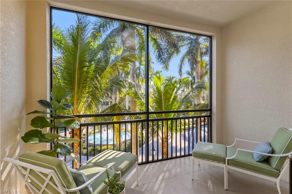 2727 Tiburon BLVD E 201