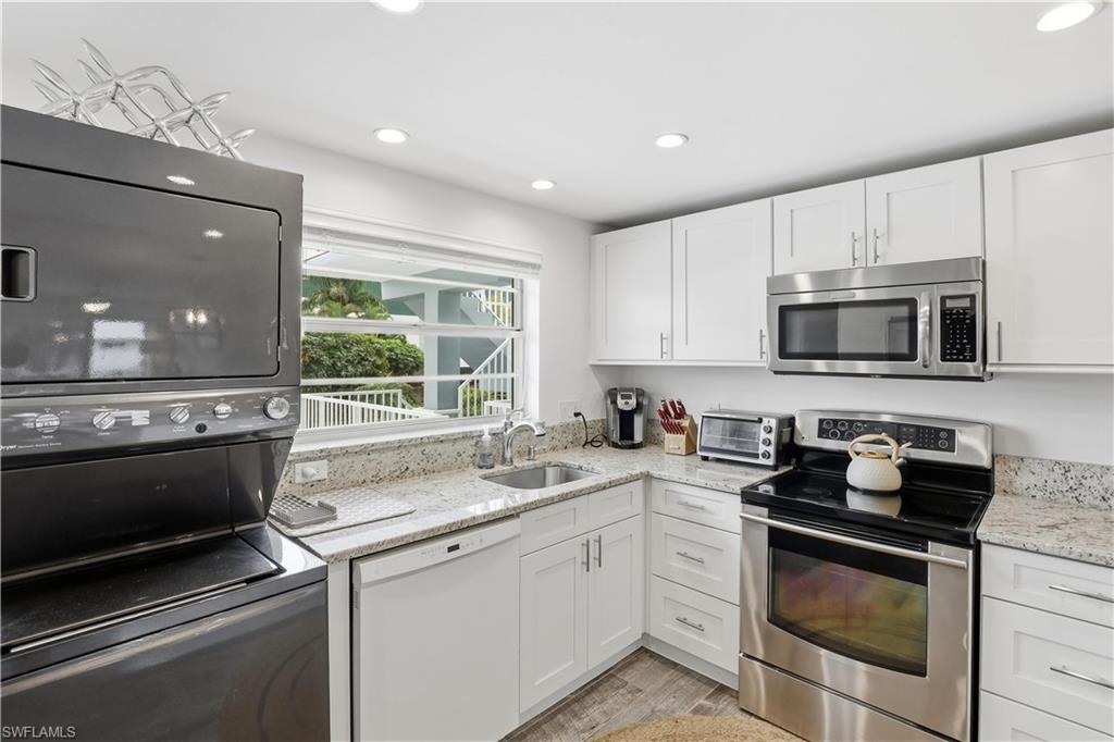 1100 8th AVE S 213B