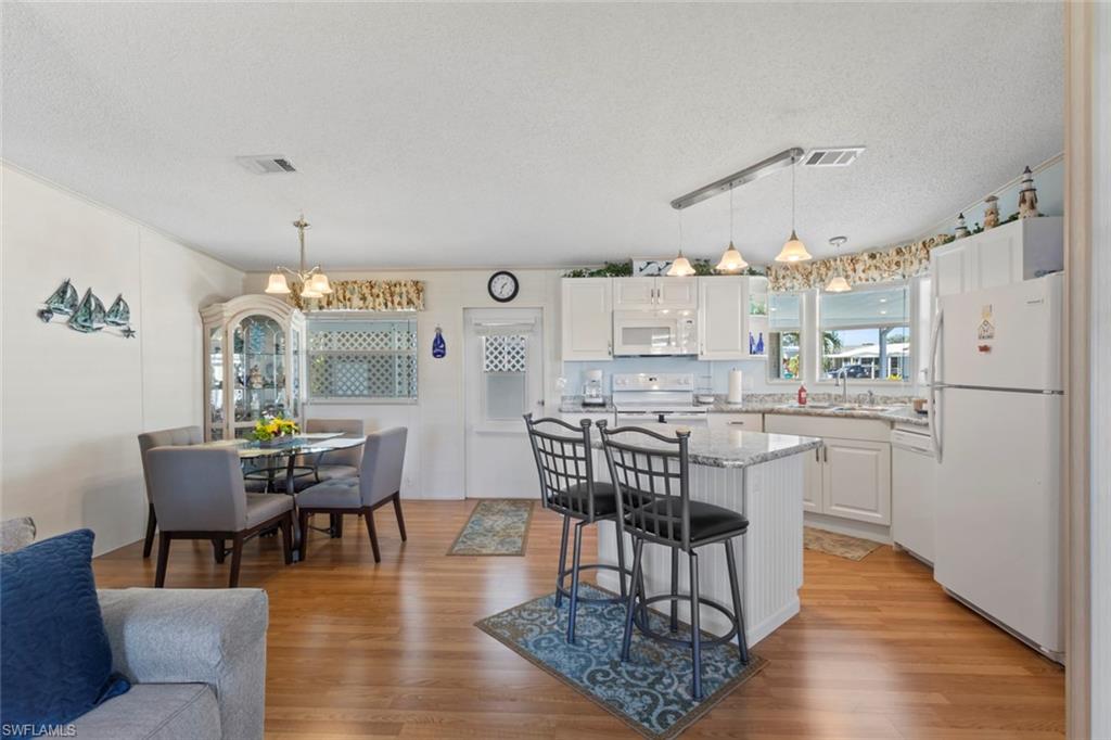 44 Turquoise AVE 44T