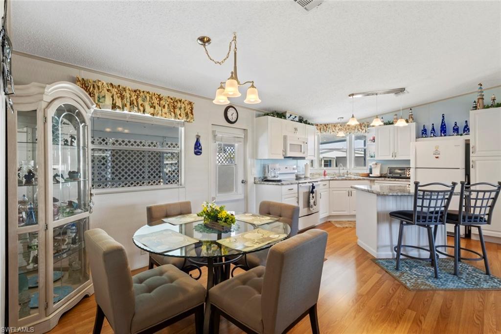 44 Turquoise AVE 44T