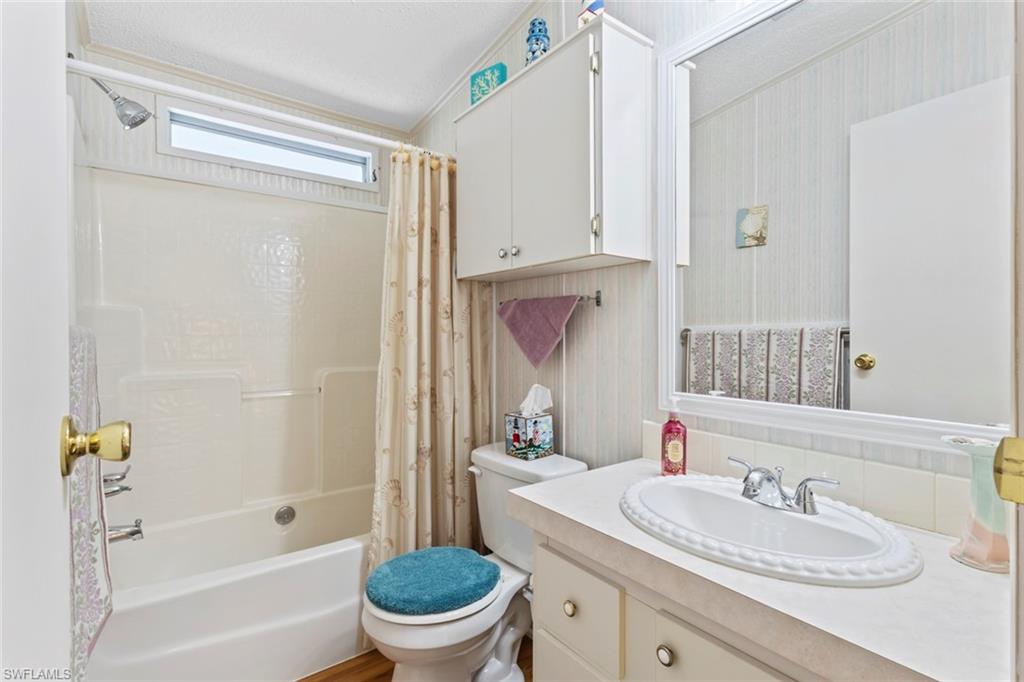 44 Turquoise AVE 44T