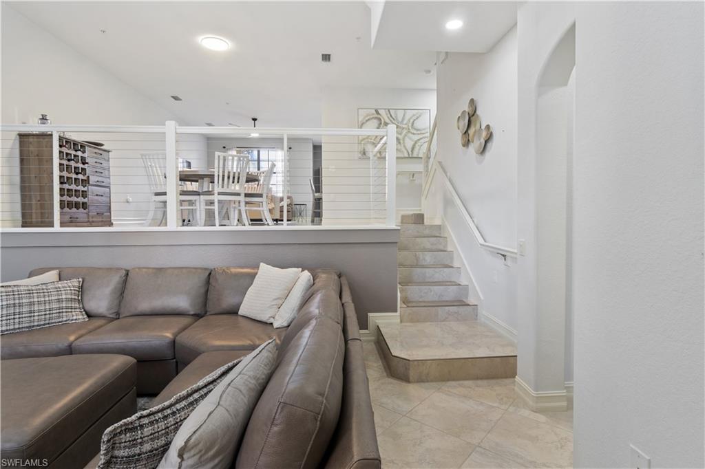 9091 Covina DR S 6901