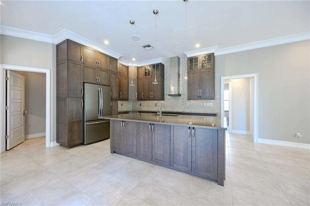 382 Henley DR