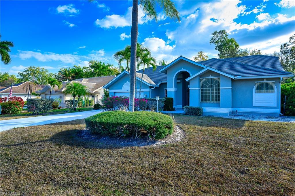 382 Henley DR
